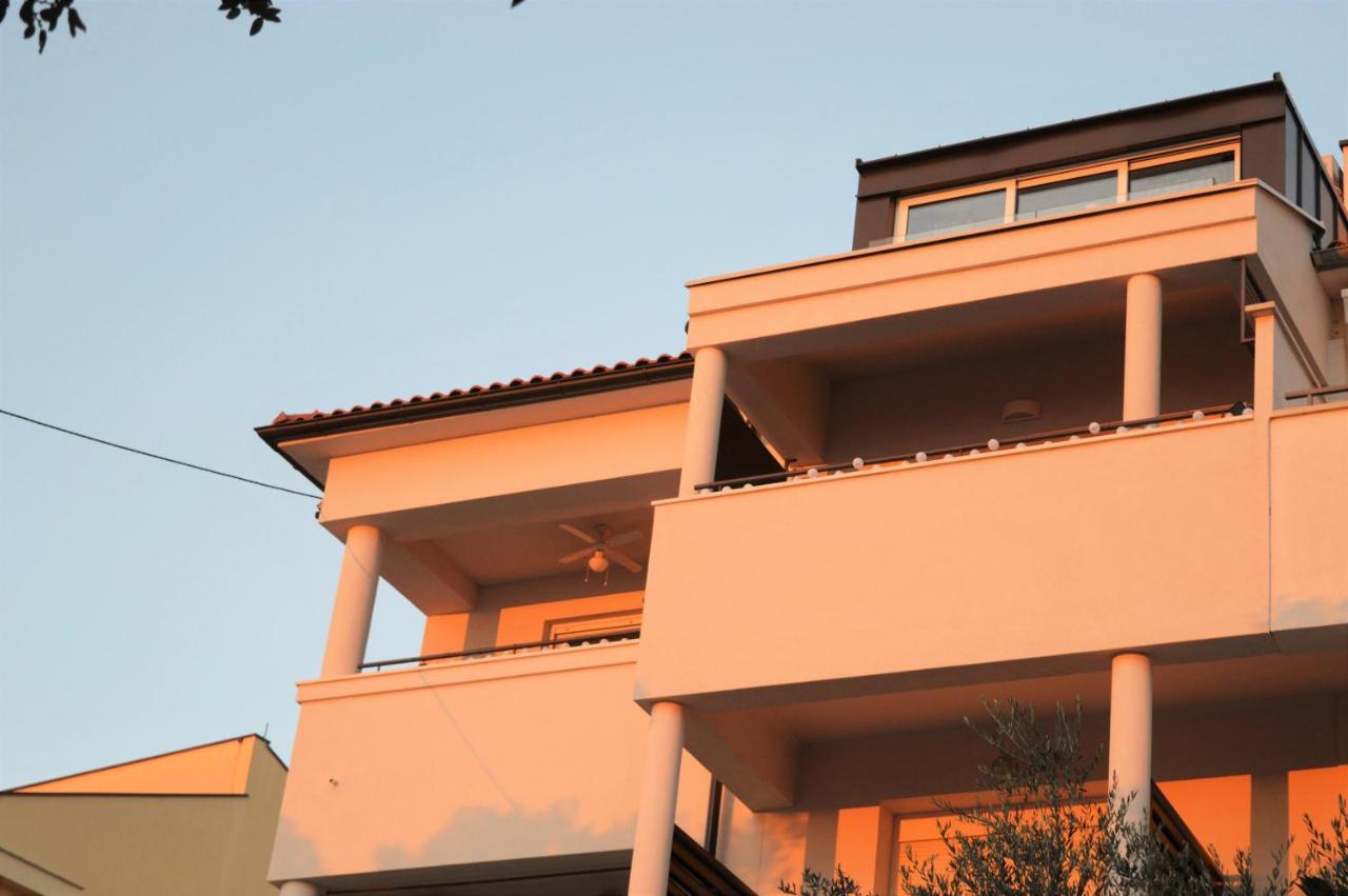 Nirvana Crikvenica Exterior photo